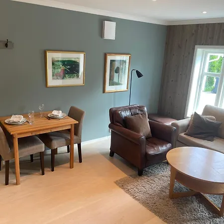Stylish Apartment Near City Centre - Free Parking, Ev Station Available Appartement