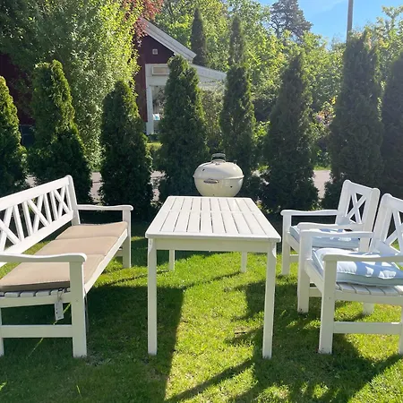 Modern Near Center - Parking Available *