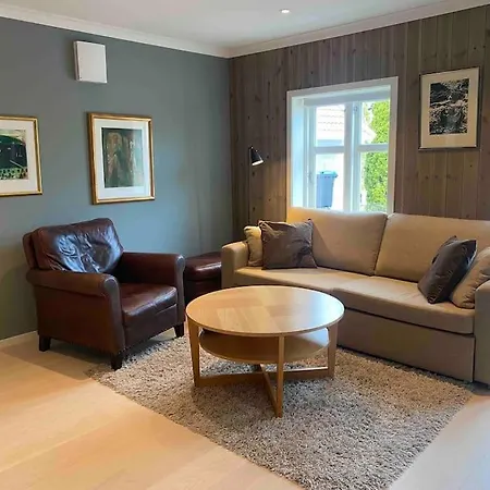 Modern Near Center - Free Parking * Sandefjord