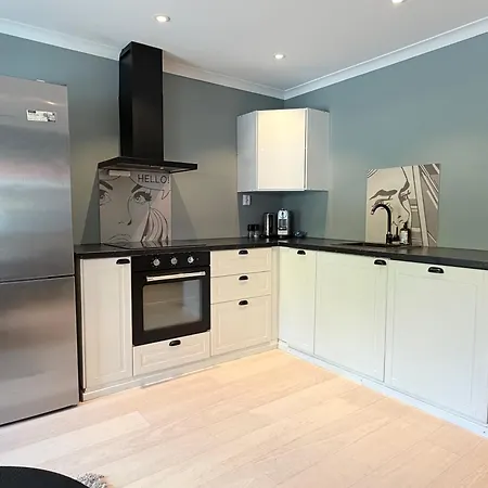 Appartement Stylish Apartment Near City Centre - Free Parking, Ev Station Available Sandefjord