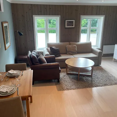 Modern Near Center - Parking Available